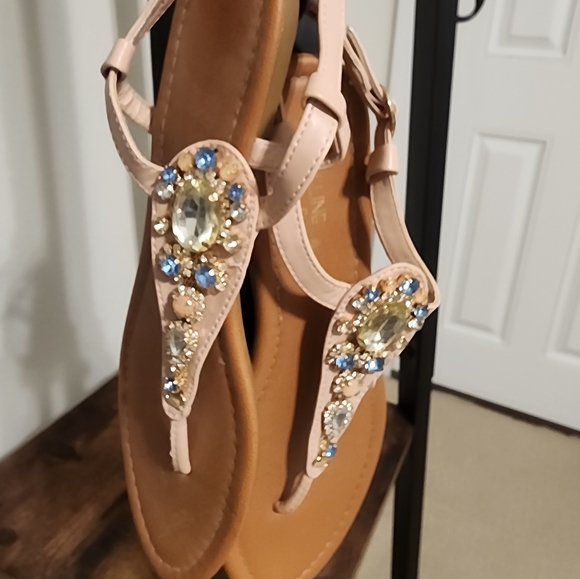 Sandals - Picture 1 of 5